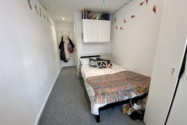 3 bed flat, Ebrington Street, City Centre, Plymouth, PL49AA - Image 1
